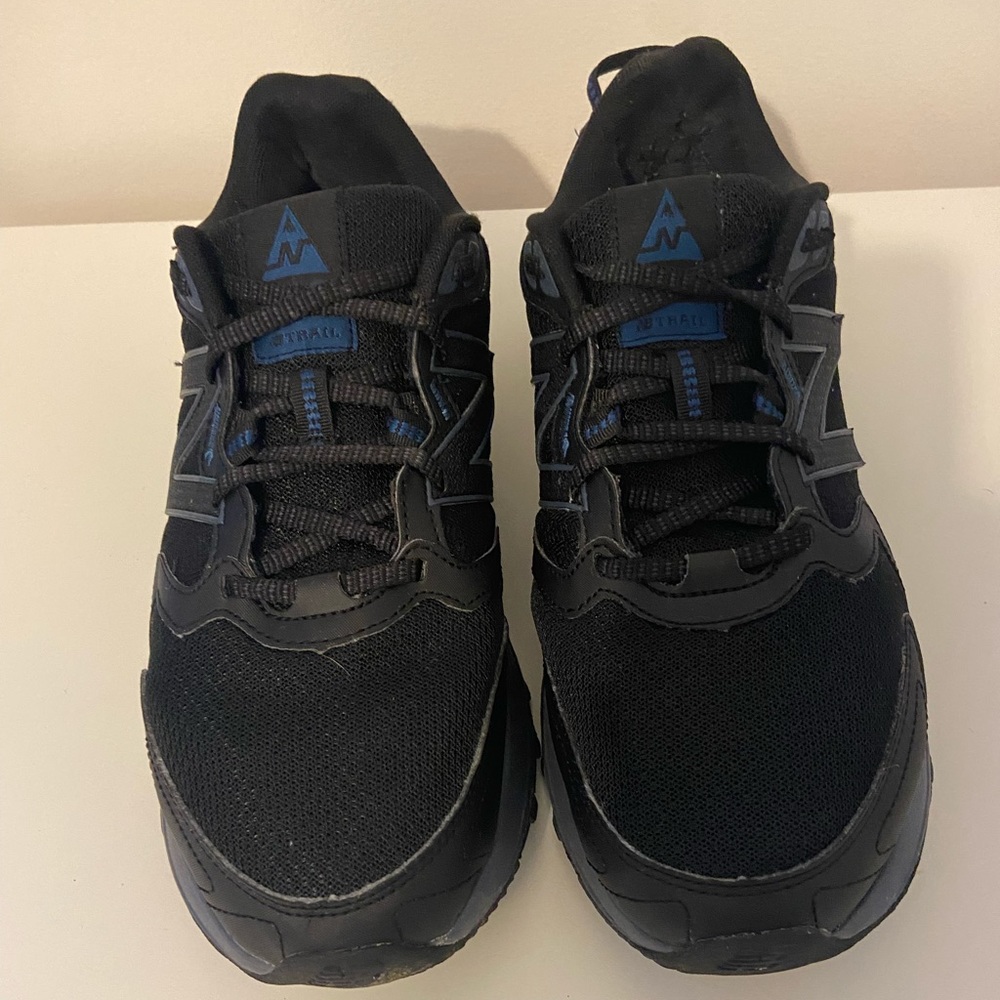 New Balance Men's 410 V7 Trail Running Shoe Size 10.5 4E